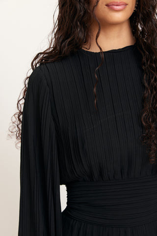GENTLE DRESS