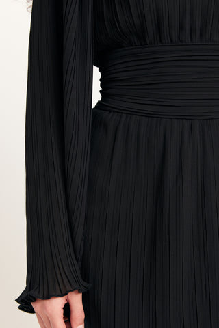 GENTLE DRESS